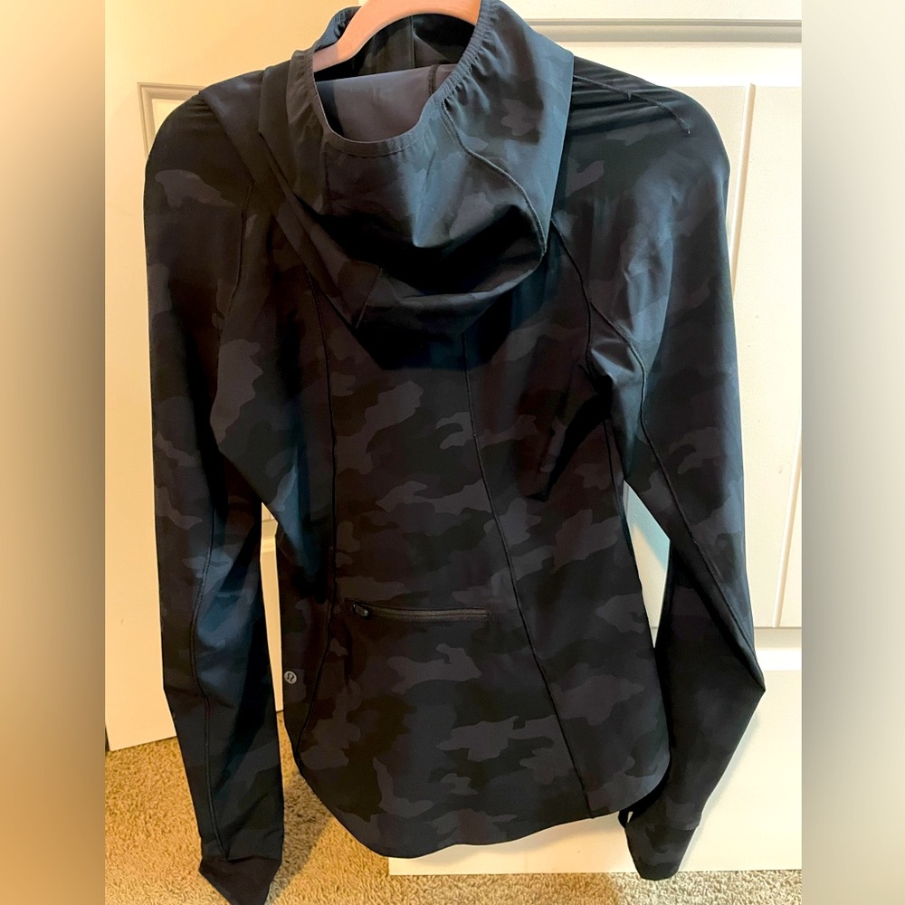 Size 6 lululemon